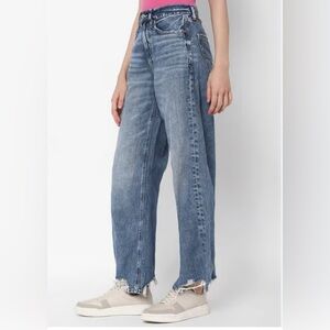 American Eagle High Rise Distressed Blue Jeans